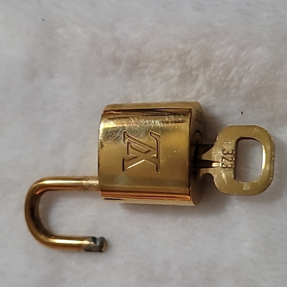 Authentic Louis Vuitton Lock & Key w unbranded chain - Picture 6 of 7